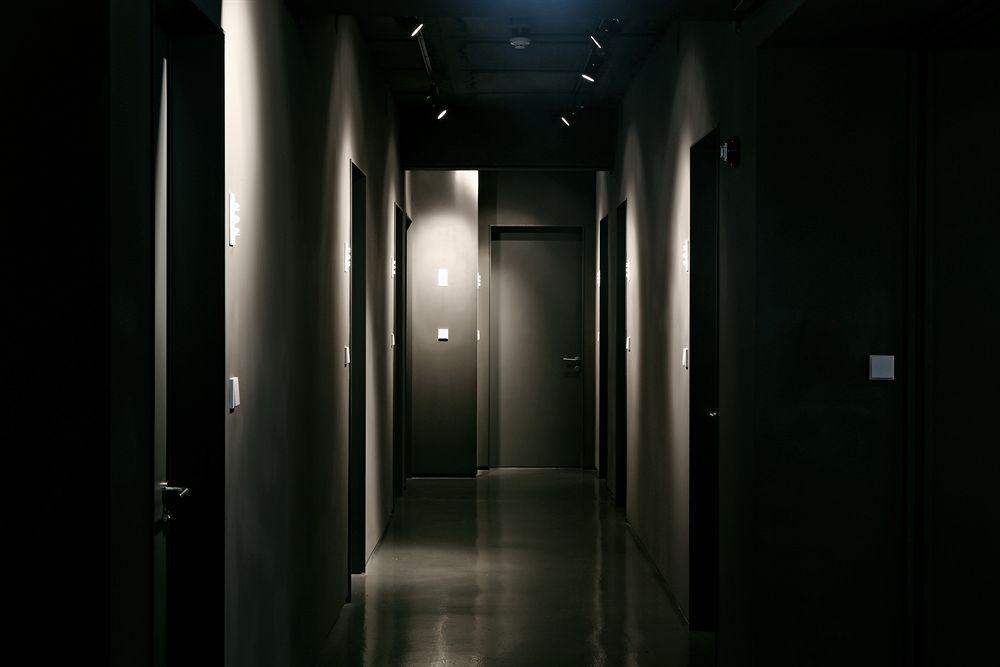 Small House Big Door Seoul Exterior photo